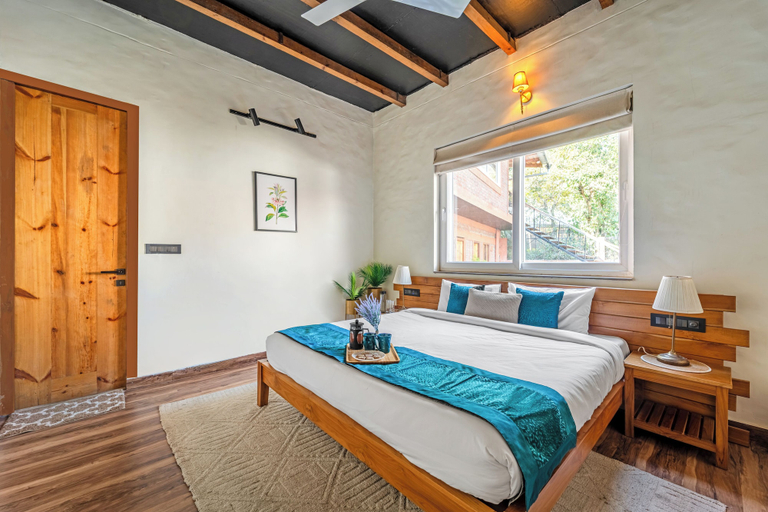 Room 3, Casa Gaula By ELIVAAS Spanish Theme 4BHK, Nainital