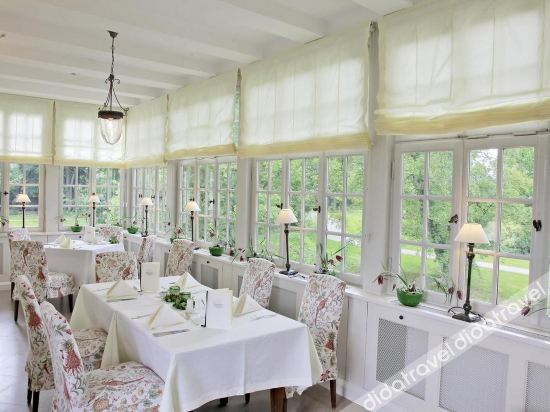 Hotel Interior or Public Areas