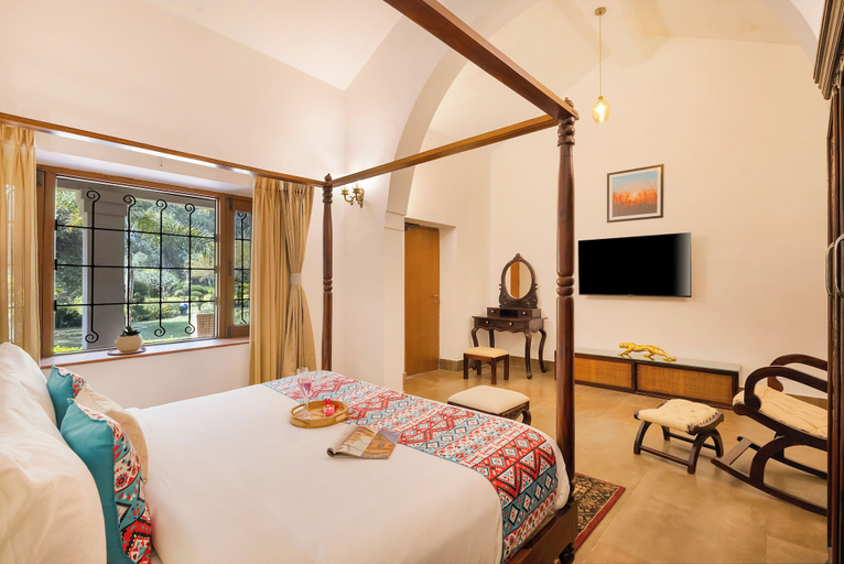 Room 5, ELIVAAS Aravalli Reserve The Bliss Villa, Faridabad