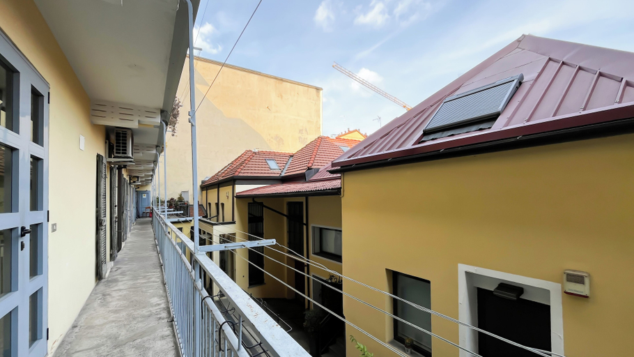 Property grounds, Sirtori Milano, Milano