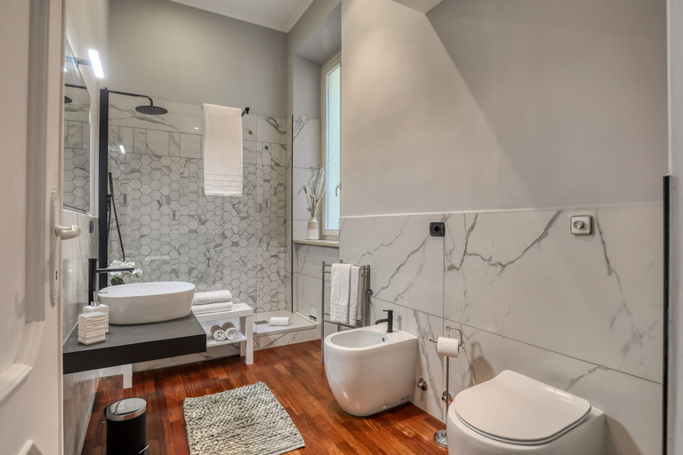 Bathroom 2, Atrhome Luxury Frattina, Roma