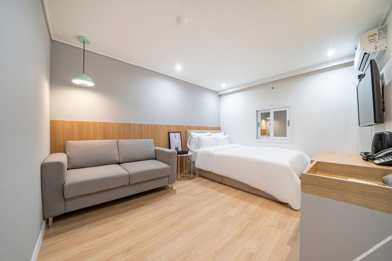 Bedroom 2, Busan Hadan Momulda Hotel, Sasang