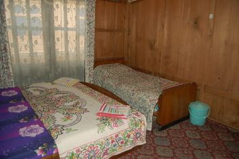 Others 4, Houseboat Zaindari Palace, Srinagar
