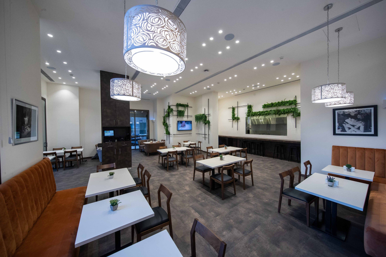Food & Drinks 5, Hotel De Ville, Beirut
