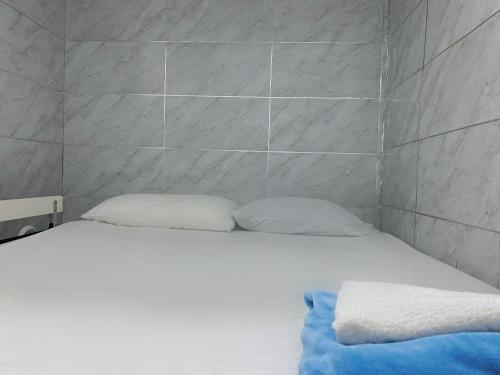 Others 3, K Hotel Aliwal (Premier), Singapore