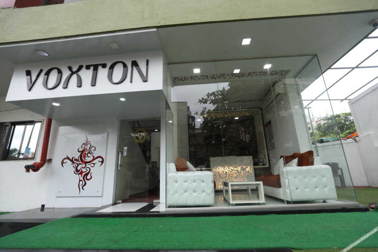 Others 3, Hotel Voxton, Thane