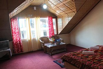Others 2, Hotel Hilltop , Kullu