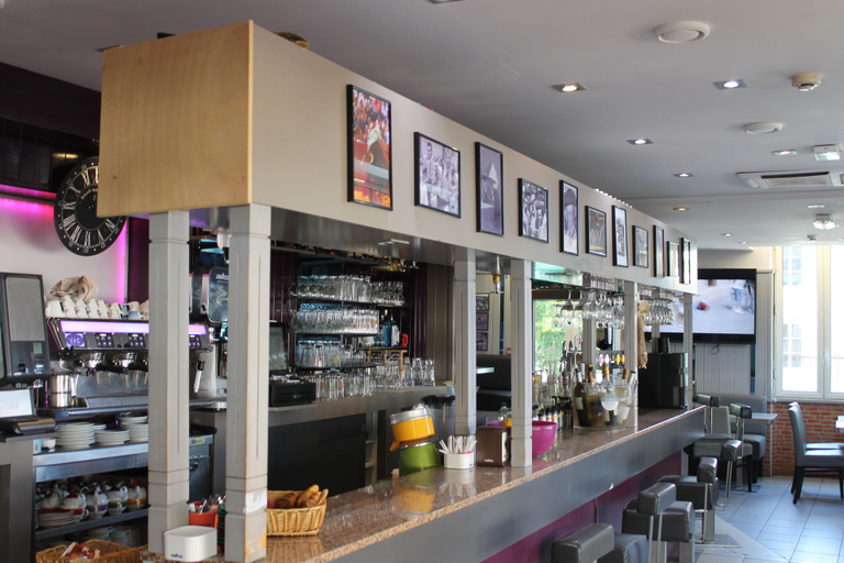 Food & Drinks 5, Hotel Bar du Centre, Landes