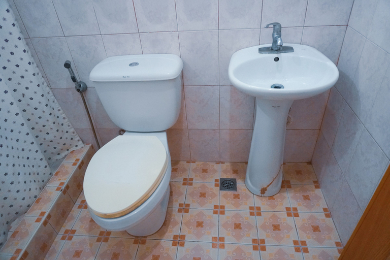 Bathroom 3, La Solana Suites and Resorts by Cocotel, Puerto Galera