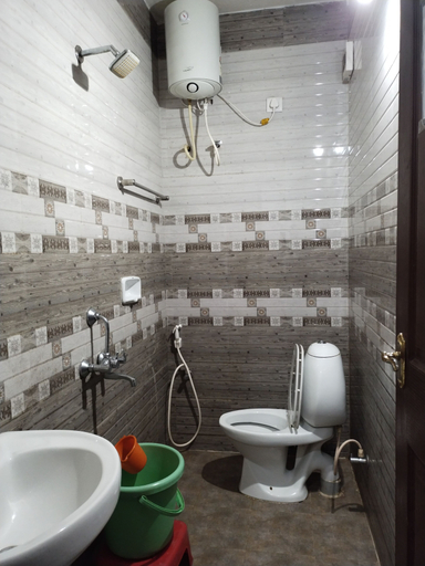 Bathroom 3, Hotel Green Park, Dindigul