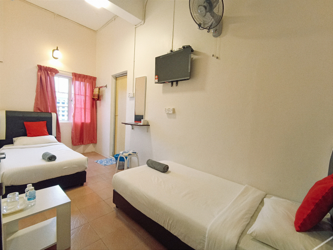 Bedroom 4, The Hotel Tudor Inn, Cameron Highlands
