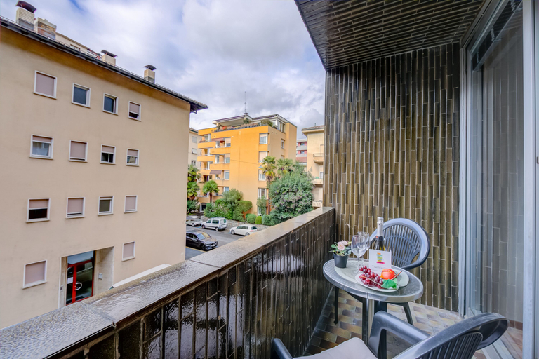 Others 4, Sunlight - 150m From the Lake, Lugano