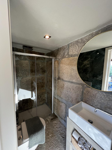 Bathroom 4, Casa da Eira, Póvoa de Lanhoso