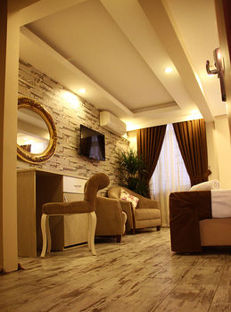 Others 2, Hotel Life Room, Beyoğlu