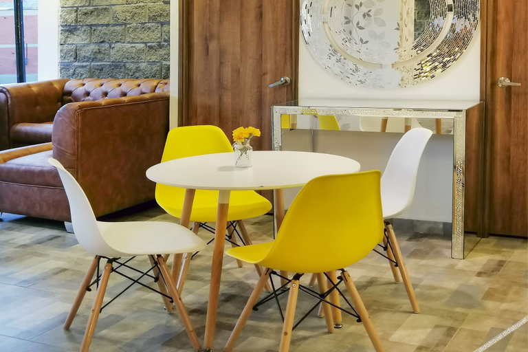 Others 5, Hotel Go, Pereira