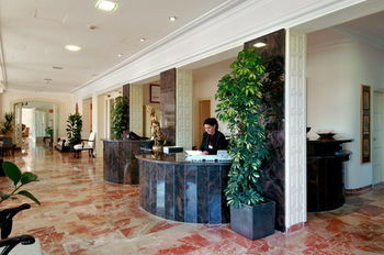 Others 3, Hotel Montjoi, Girona