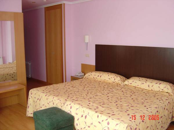 Others 2, Hotel Alisa, Burgos
