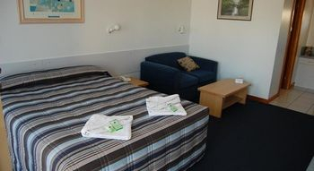 Others 3, Seasonal South Motel & Function Centre, Central Coast - Pt A