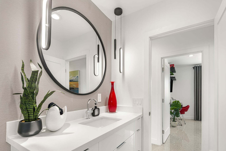 Bathroom 4, Sunview Escape, a Freshly Remodeled Retreat!, Riverside