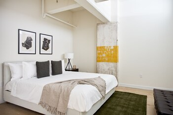 Others 3, Sonder at Sixteen Hundred, Philadelphia