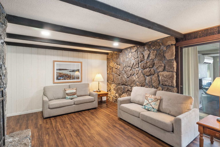 Living area 4, Lakefront Home Private Dock With Main Channel View, Camden