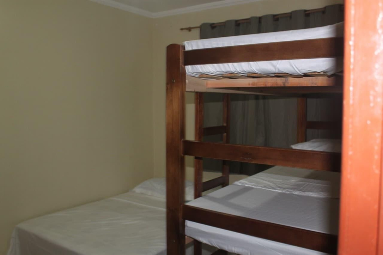 Bedroom 5, Pe Na Areia Beach Hostel, Araruama