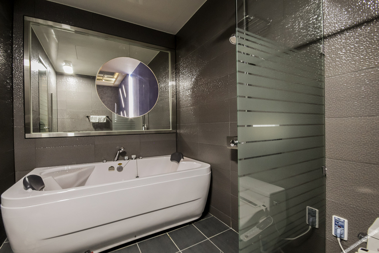 Bathroom 5, Naju Breeze Self check-in Motel, Naju