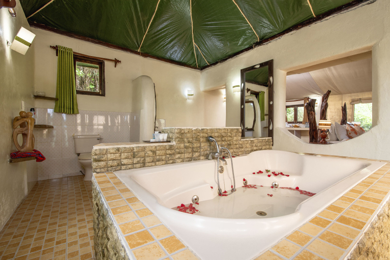 Bathroom 3, Crater Lake Tented Camp and Game Sanctuary, Naivasha