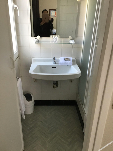 Bathroom, Hotel du Lin, Finistère