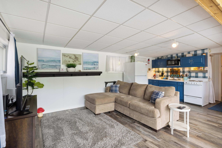 Living area, Cozy Lake House With Dock, Camden
