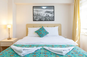 Others 4, Sultan Apartments, Fatih