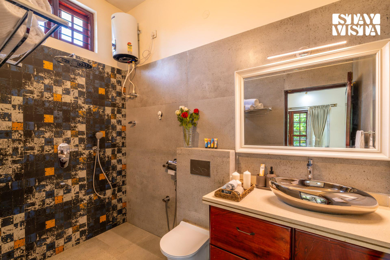 Bathroom 4, StayVista at The Haven - Grandeur with Breakfast, Kodagu