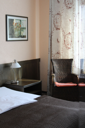 Bedroom 2, Hotel Brunnenhof, Wetteraukreis