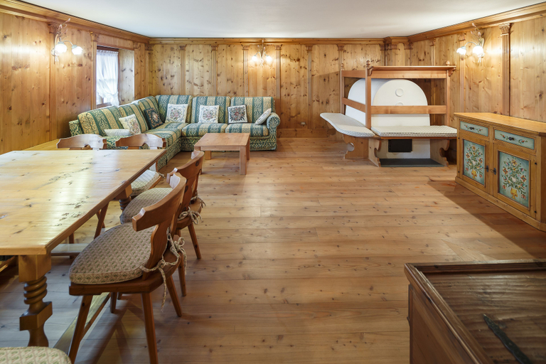 Others 5, Villa Lacedel, Belluno