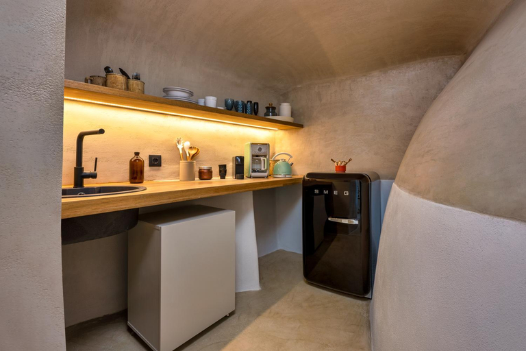 Others 4, IoTa Monocave by Thireon, South Aegean