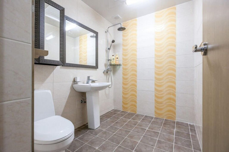 Bathroom 3, Sanmotungi Pension, Gapyeong