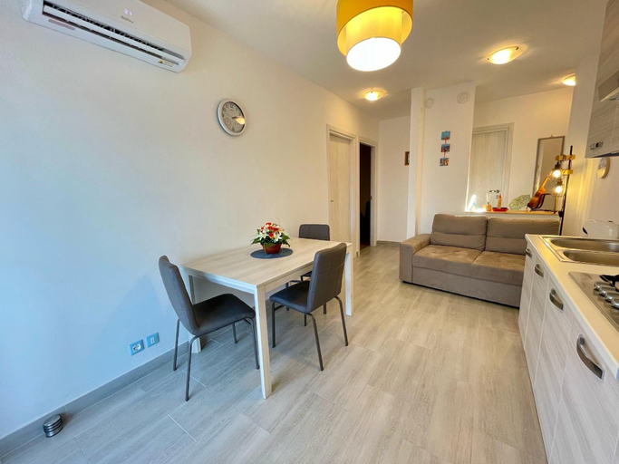 3, Bright apartment with balcony, Venezia