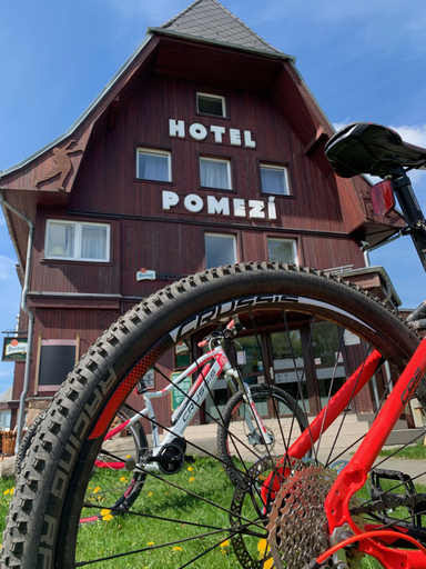 Others 5, Hotel Pomezi, Teplice