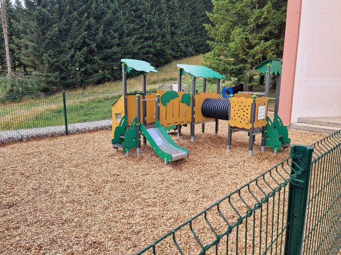 Children's play area - outdoor 4, Villages vacances Cévéo de Bois d'Amont, Jura