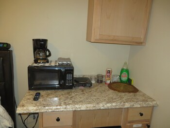 Others 1, The King Suites, Fulton