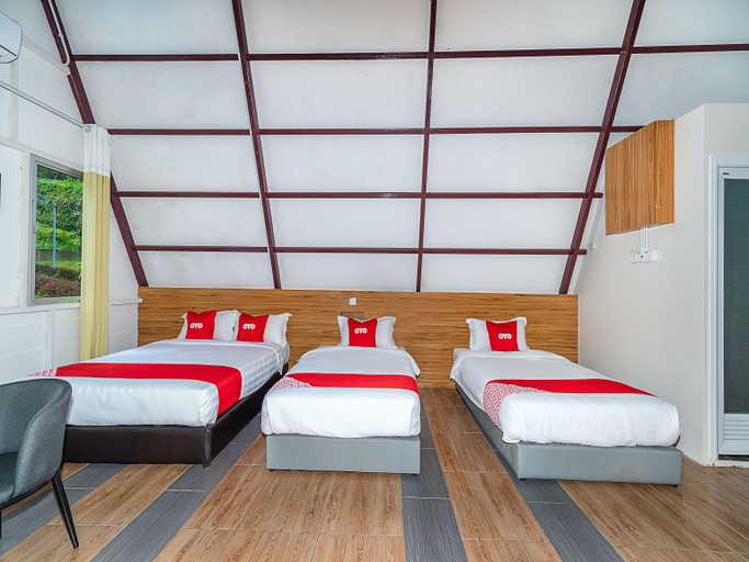 Bedroom 3, Dreamland Beach Holiday, Kudat