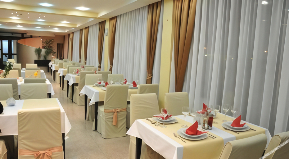 Food & Drinks 3, Hotel УU, Istočno Sarajevo