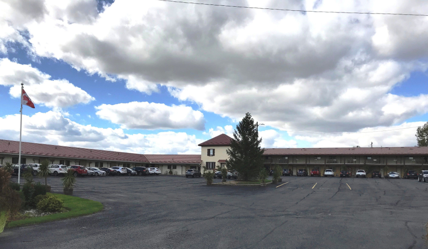Exterior & Views 1, Country Inn Listowel, Perth