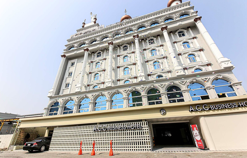 Exterior & Views 2, Sinan E.KKLIM Hotel, Buk