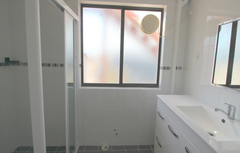 Bathroom 4, Batemans Bay Lodge, Eurobodalla
