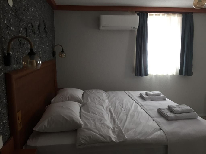Others 2, Elyada Konuk Evi (+8 Yaş ), Bozcaada