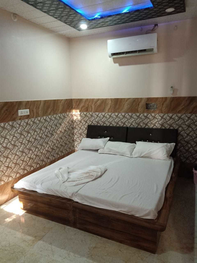 Others, Hotel Monalisa, Kota