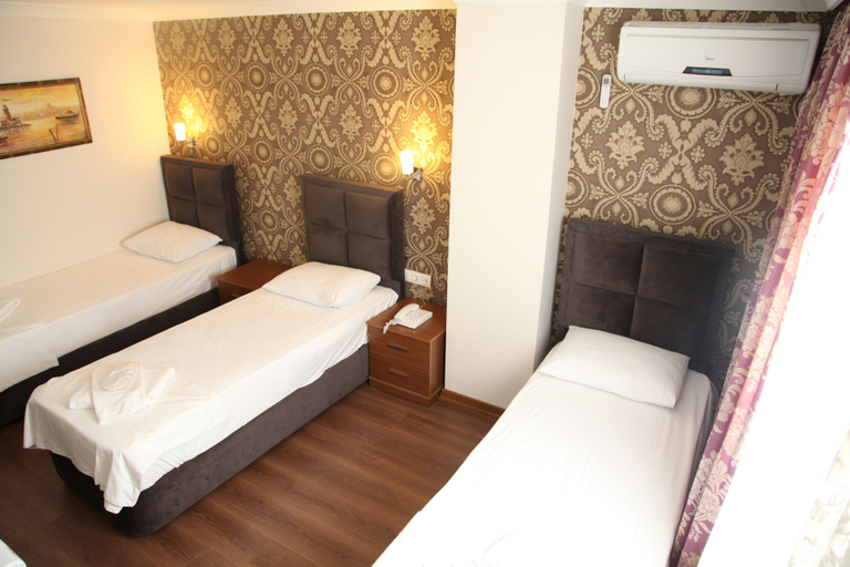Others 2, Grand Safir Hotel, Fatih