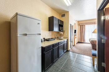 In-Room Kitchenette 5, Candlewood Suites San Antonio - Fort Sam Houston by IHG, Bexar