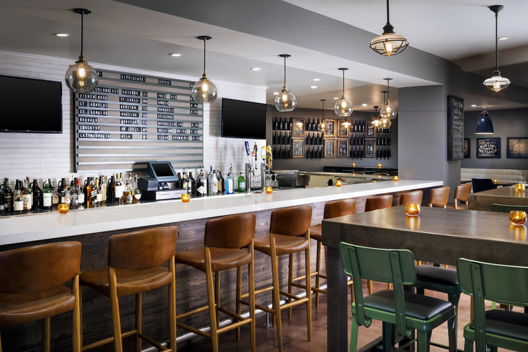 Food & Drinks, Four Points by Sheraton Houston Greenway Plaza, Houston